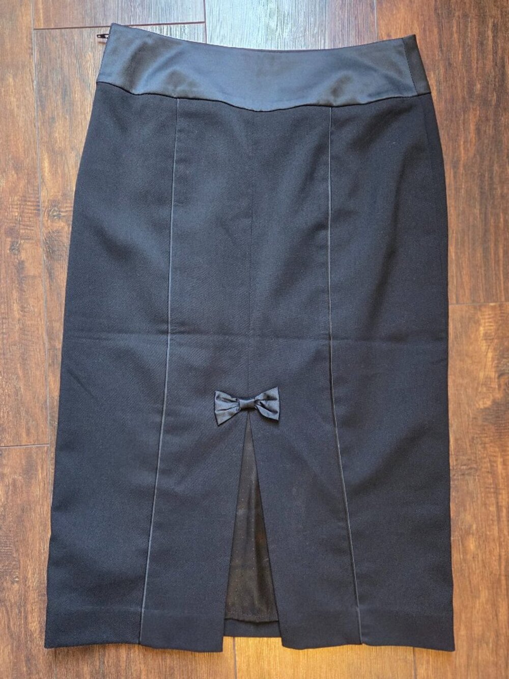 H&M Black Satin-Trimmed Pencil Skirt Career Office Staples Size 6 - Picture 4 of 10